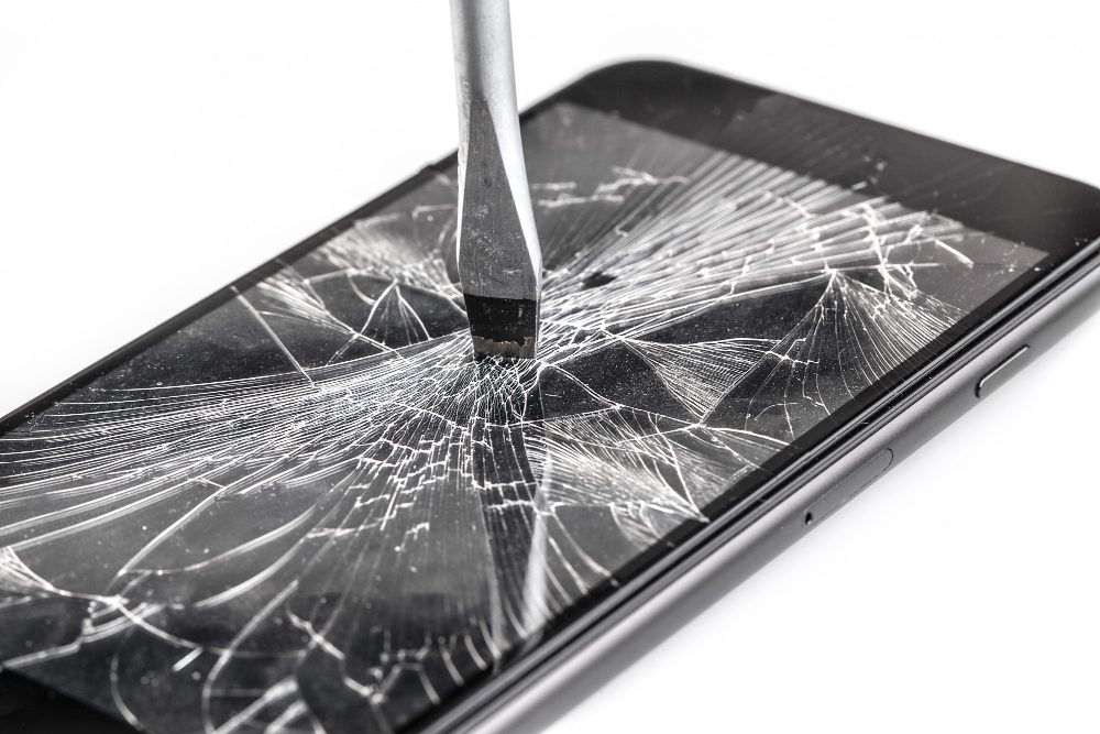 Порча имущества. Повреждение чужого имущества