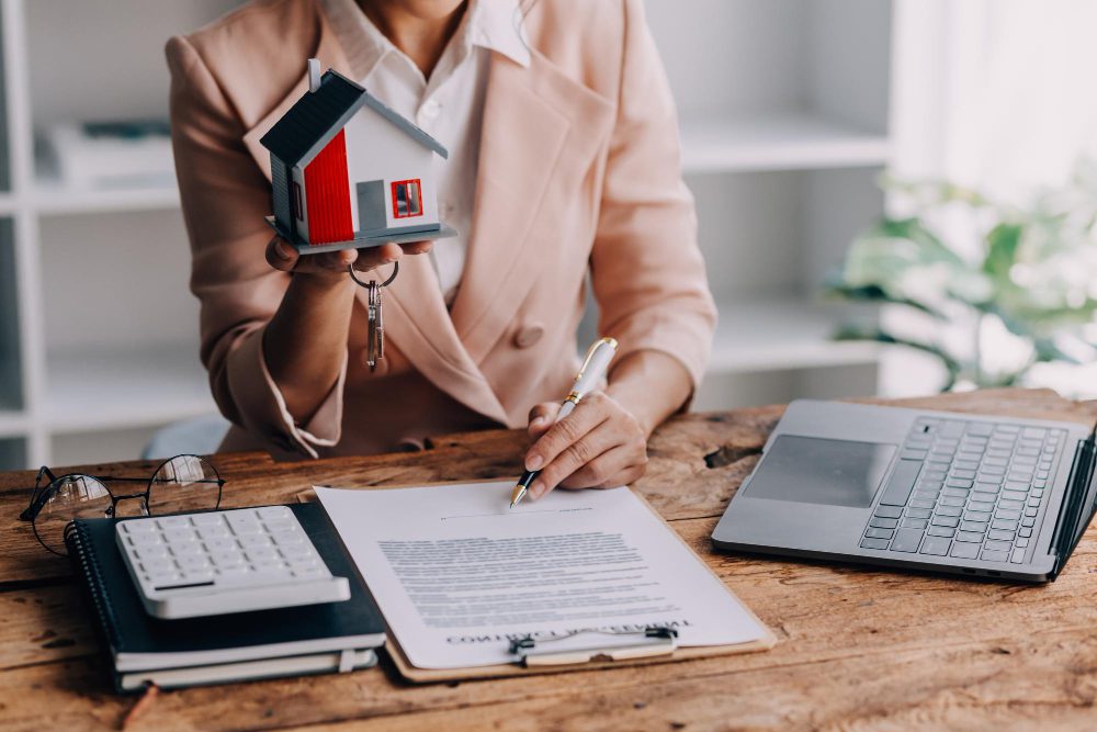 Дарственная на квартиру между близкими родственниками. Как оформить дарственную на квартиру?