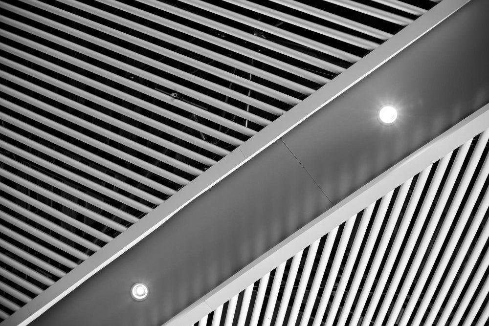 Критерии выбора алюминиевого профиля для промышленного освещения