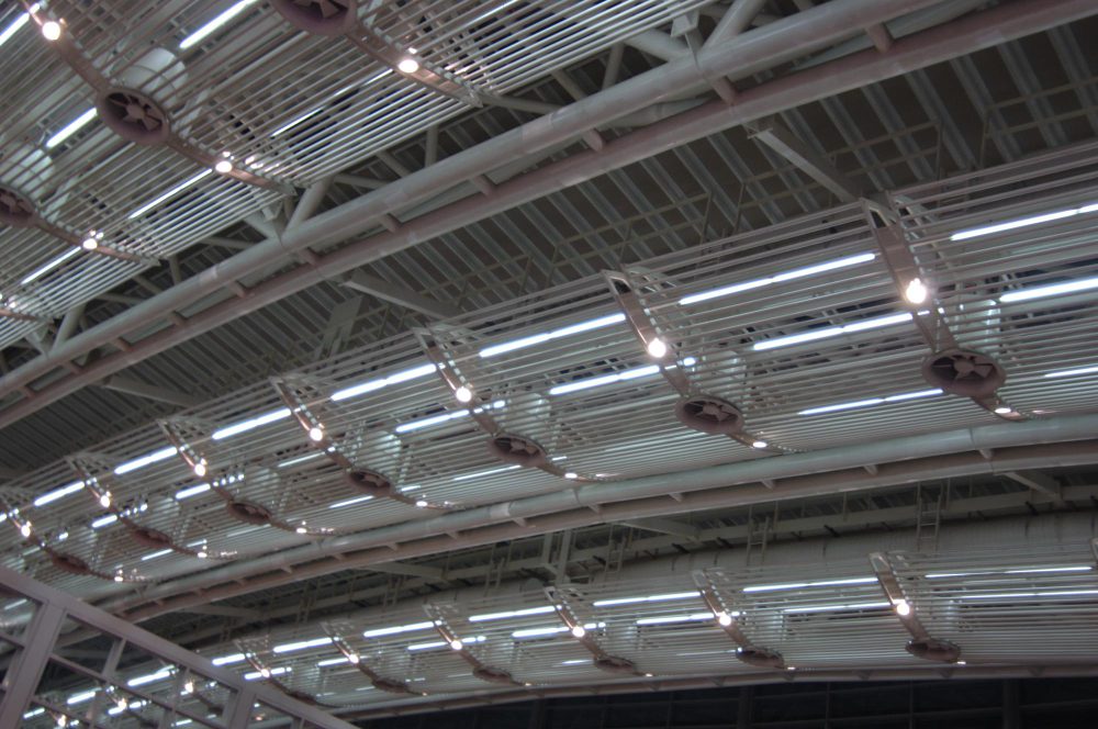 Критерии выбора алюминиевого профиля для промышленного освещения