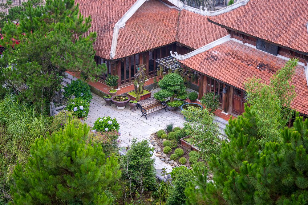 Придомовая территория дома