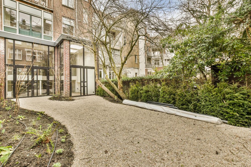 Придомовая территория дома