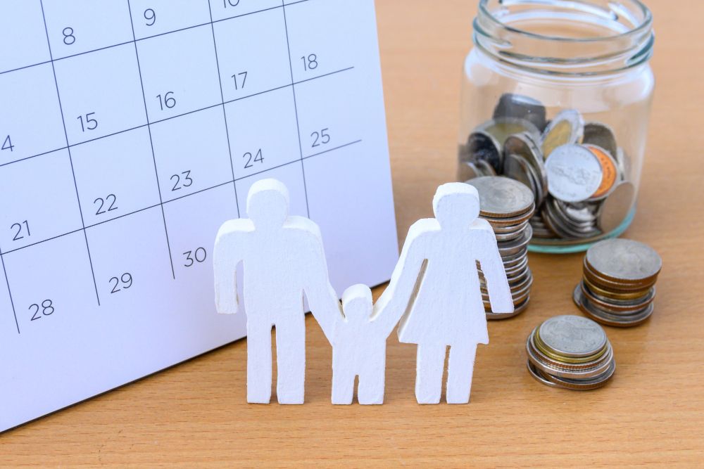 Можно ли снимать деньги с материнского капитала?