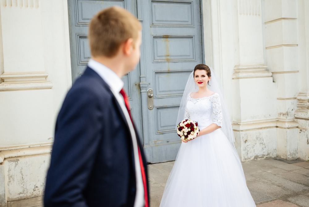 Двойная фамилия при заключении брака в России - плюсы и минусы